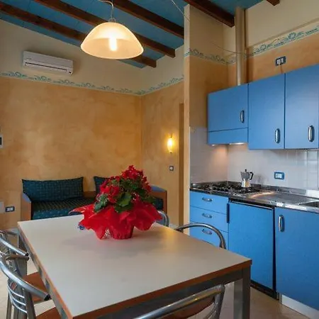Ferienhaus Charming In With Shared Pool Lido di Pomposa
